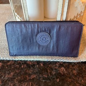 Kipling Purple Wallet In Great Condition